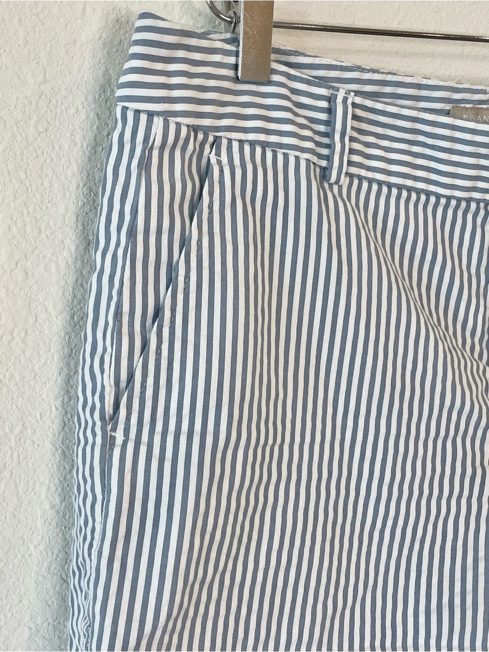 Banana Republic Seersucker 100% Cotton Chino Shorts - Picture 4 of 5